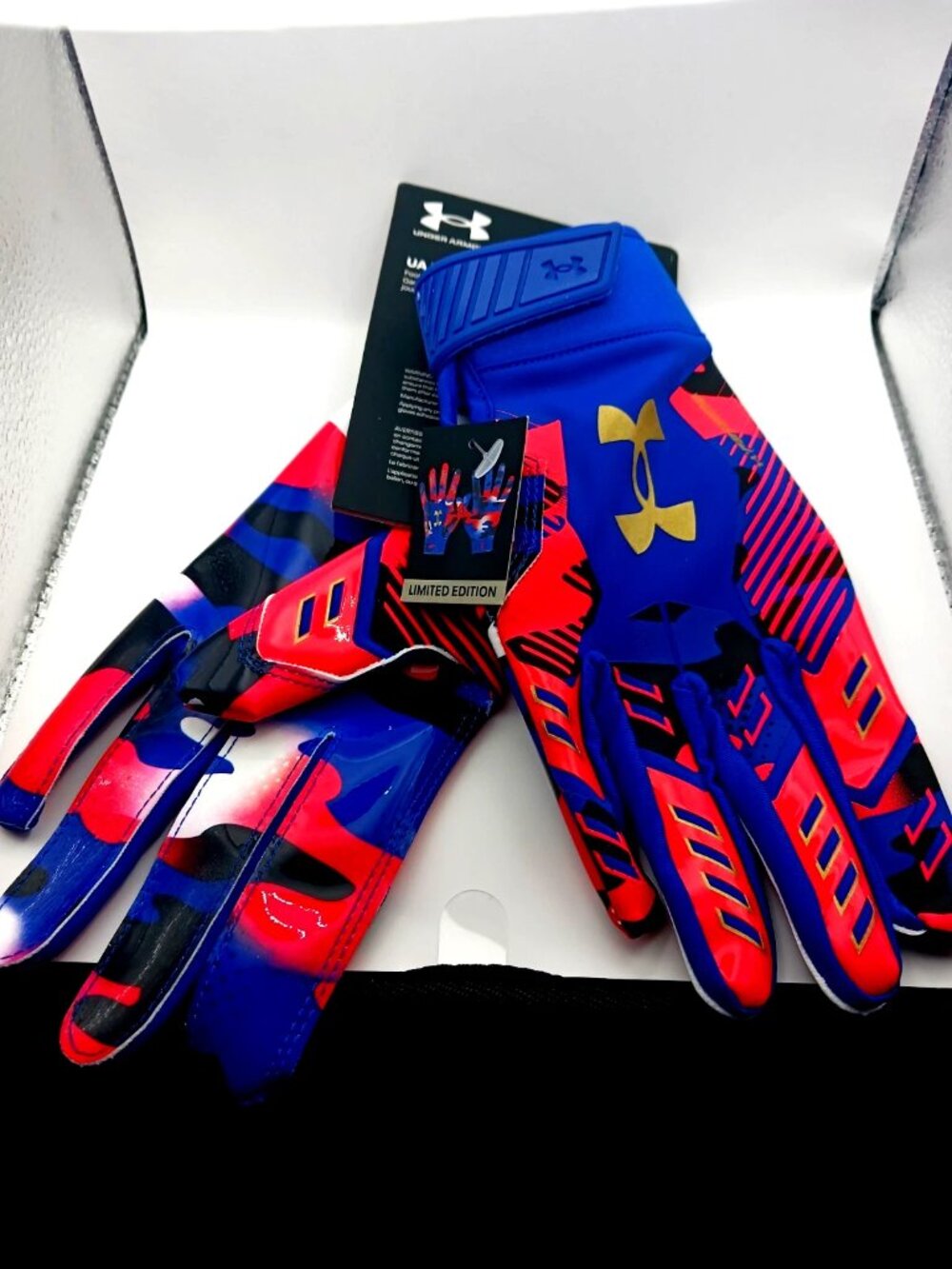 Under Armour Mens Size Medium Nitro Limited Edition Football Gloves New Tags